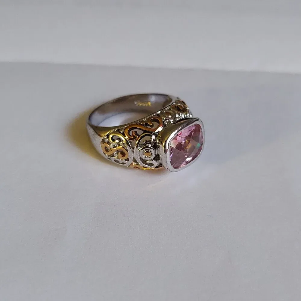 VTG Style Signed 18KGE Ornate Filigree Faceted Pink Glass Stone Ring Size 8.5